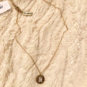 Initial necklace, letter R